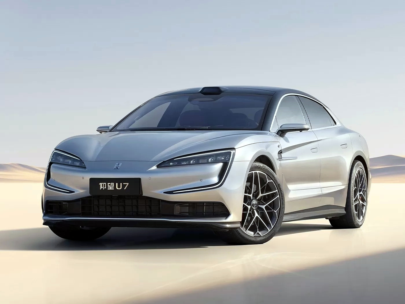 比亞迪仰望U7 電動(dòng)與混合動(dòng)力并行，水平對(duì)置發(fā)動(dòng)機(jī)引領(lǐng)豪華新境界